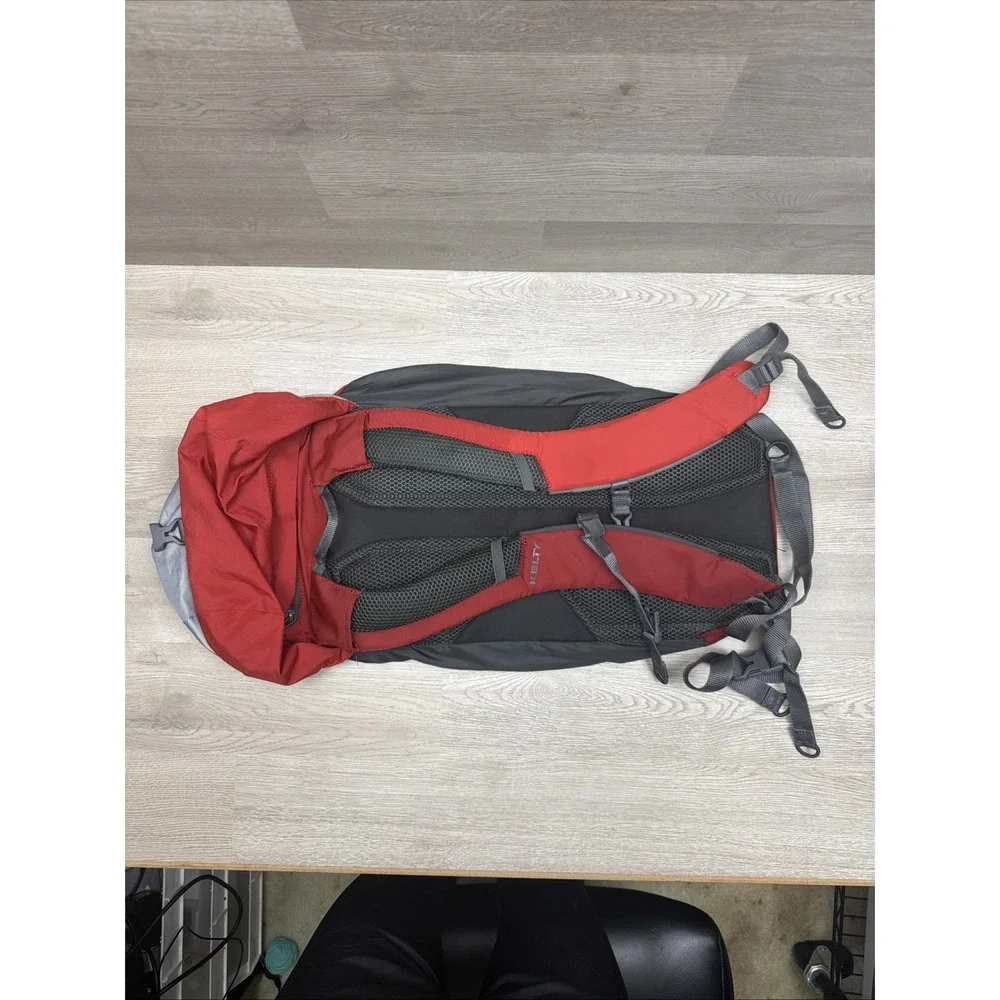 Kelty Basin 15L Red Hiking Daypack Backpack Padded Shoulders Laptop Sleeve